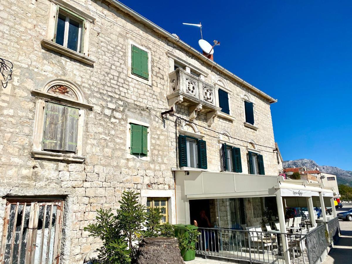 Sunny Apartment By The Beach Kaštel Štafilić Eksteriør billede